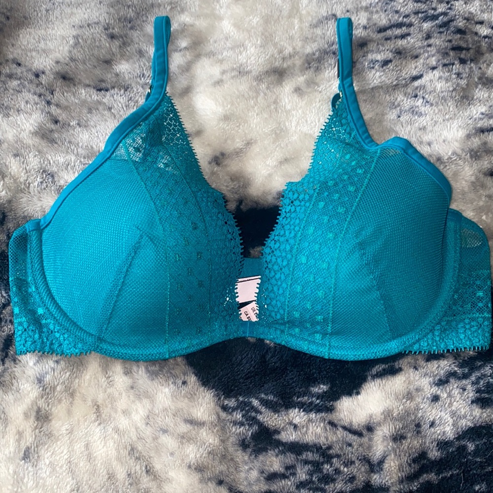 Sexy Victoria’s Secret Bra NWT!